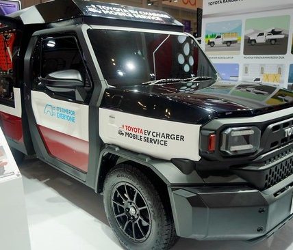 Tepergok Kamera Netizen, Toyota Akui Uji Jalan Rangga dalam Indonesia